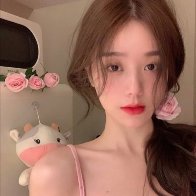 热裤荡女